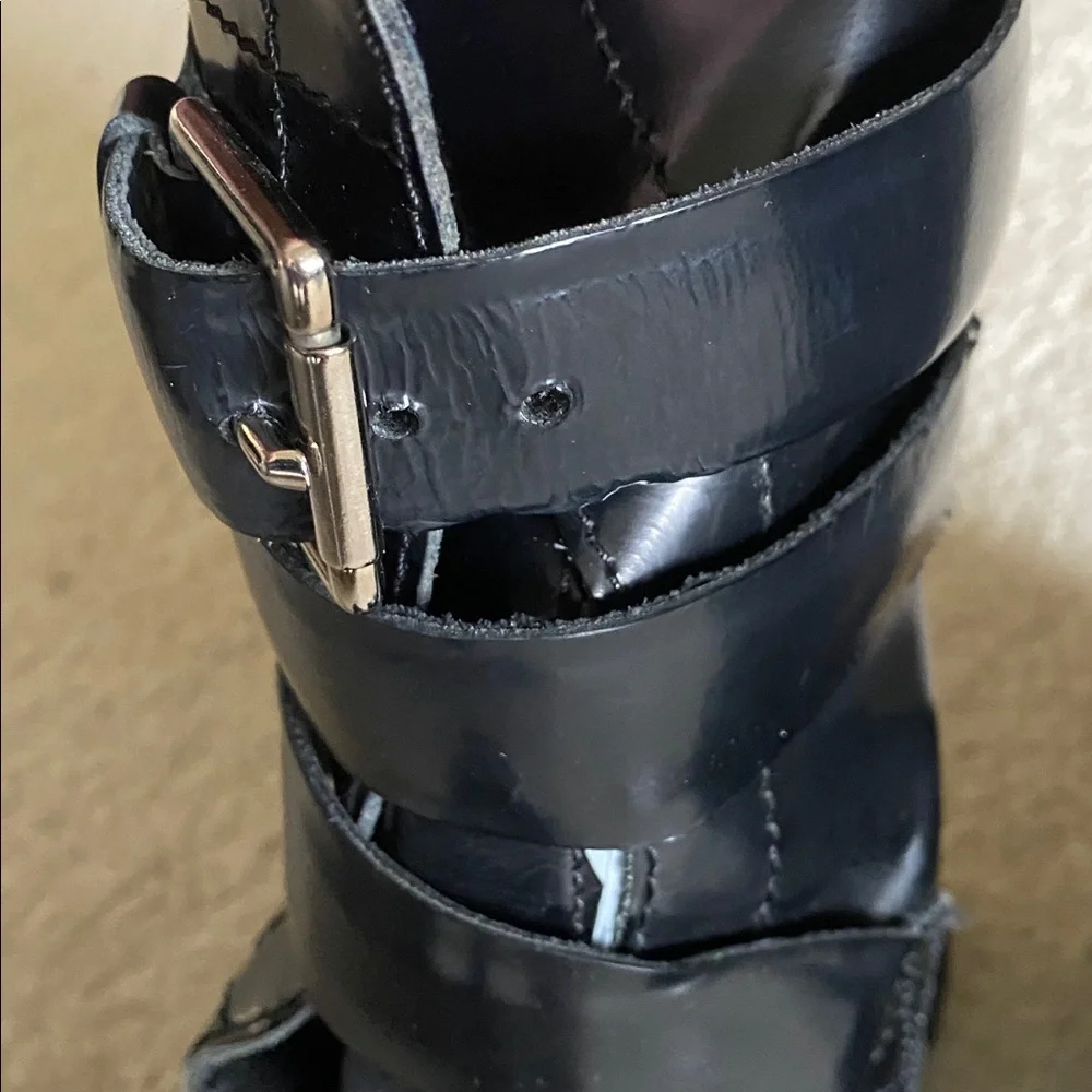 Celine Boots - Patent Leather combat boots with buckles. - Picture 8 of 9